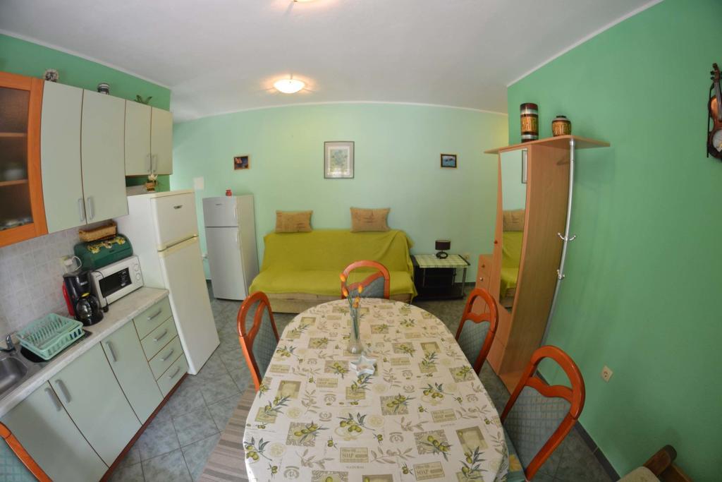 Apartmani Jenny i Tania Lopar Zewnętrze zdjęcie
