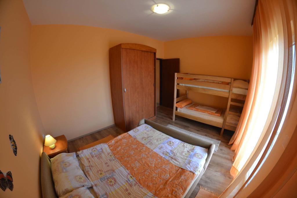 Apartmani Jenny i Tania Lopar Zewnętrze zdjęcie