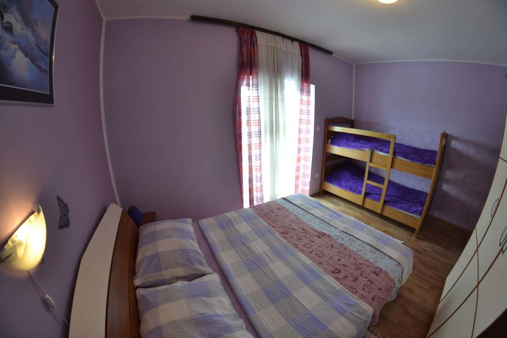 Apartmani Jenny i Tania Lopar Zewnętrze zdjęcie
